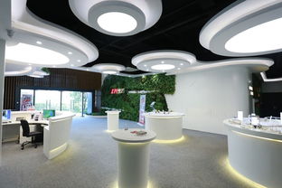 浙江省副省長梁黎明一行蒞臨雄邁公司，深入考察智能產品技術開發